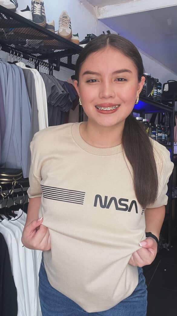 CAMISETA OVERSIZE DE DAMA NASA