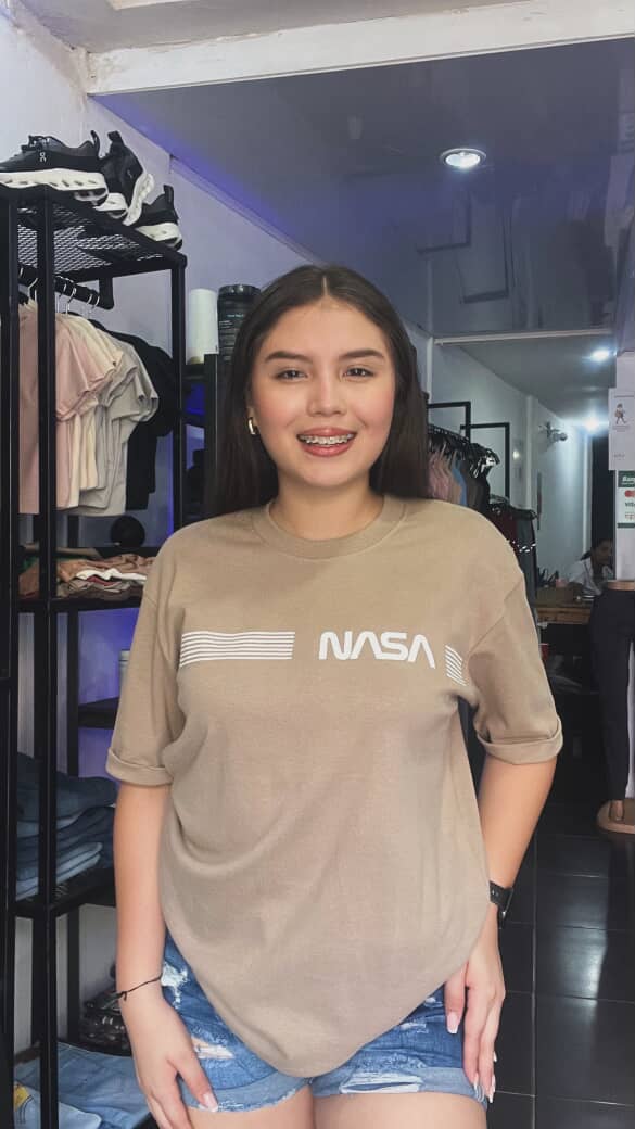 CAMISETA OVERSIZE DE DAMA NASA
