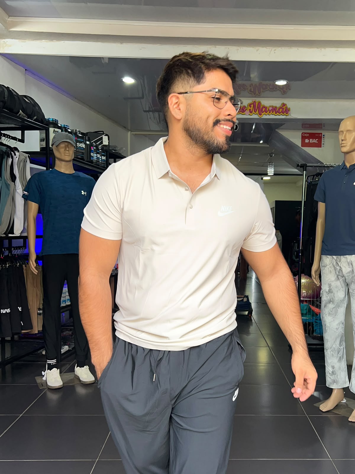 CAMISETA TIPO POLO NIKE DRI - FIT