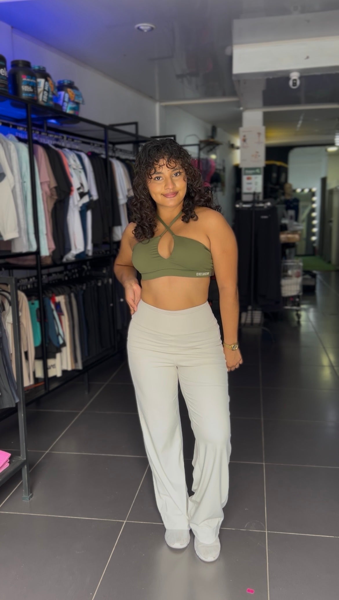 LEGGINS CORTE RECTO  CON DETALLE DE BOLSA- EXCLUSIVO