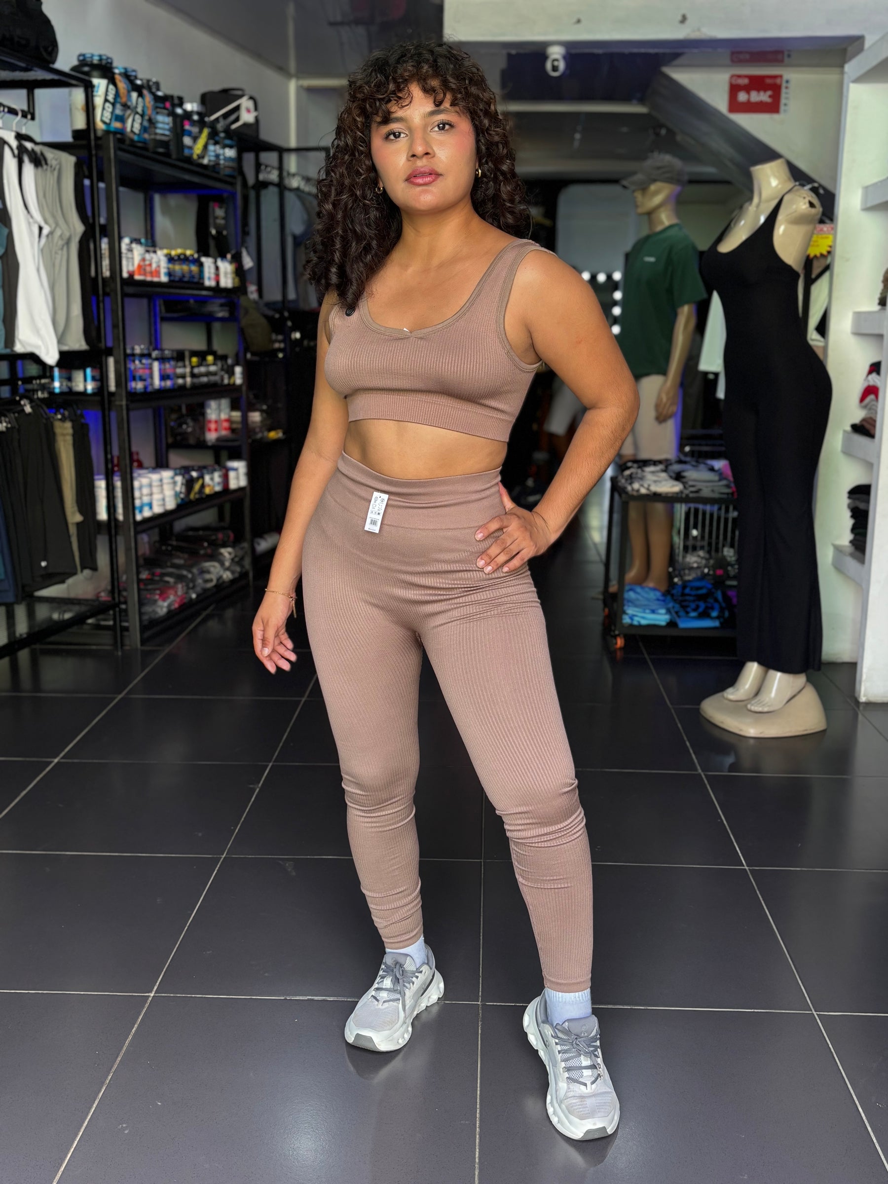 CONJUNTO SEAMLESS DOS PIEZAS OMG