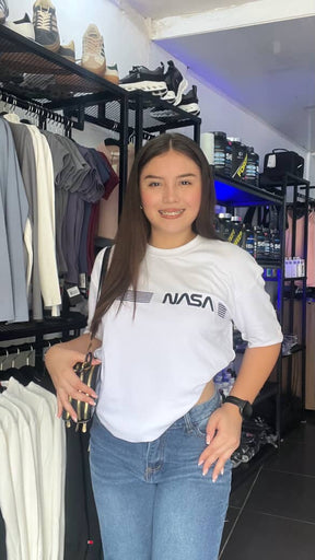 CAMISETA OVERSIZE DE DAMA NASA