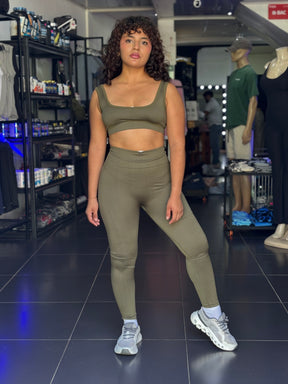 CONJUNTO SEAMLESS DOS PIEZAS OMG
