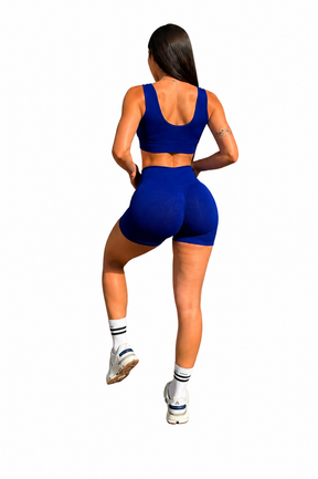 CONJUNTO LEVANTA COLA