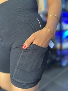 LEGGINS BIKER COLOR SOLIDO CON BOLSAS