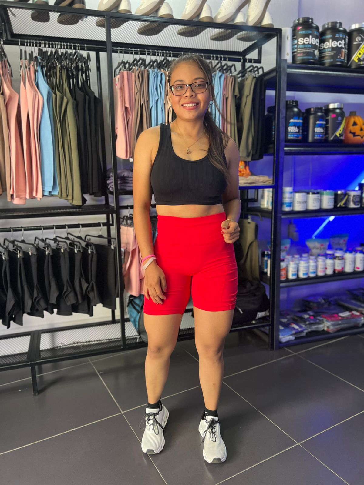 LEGGINS BIKER COLOR SOLIDO CON BOLSAS