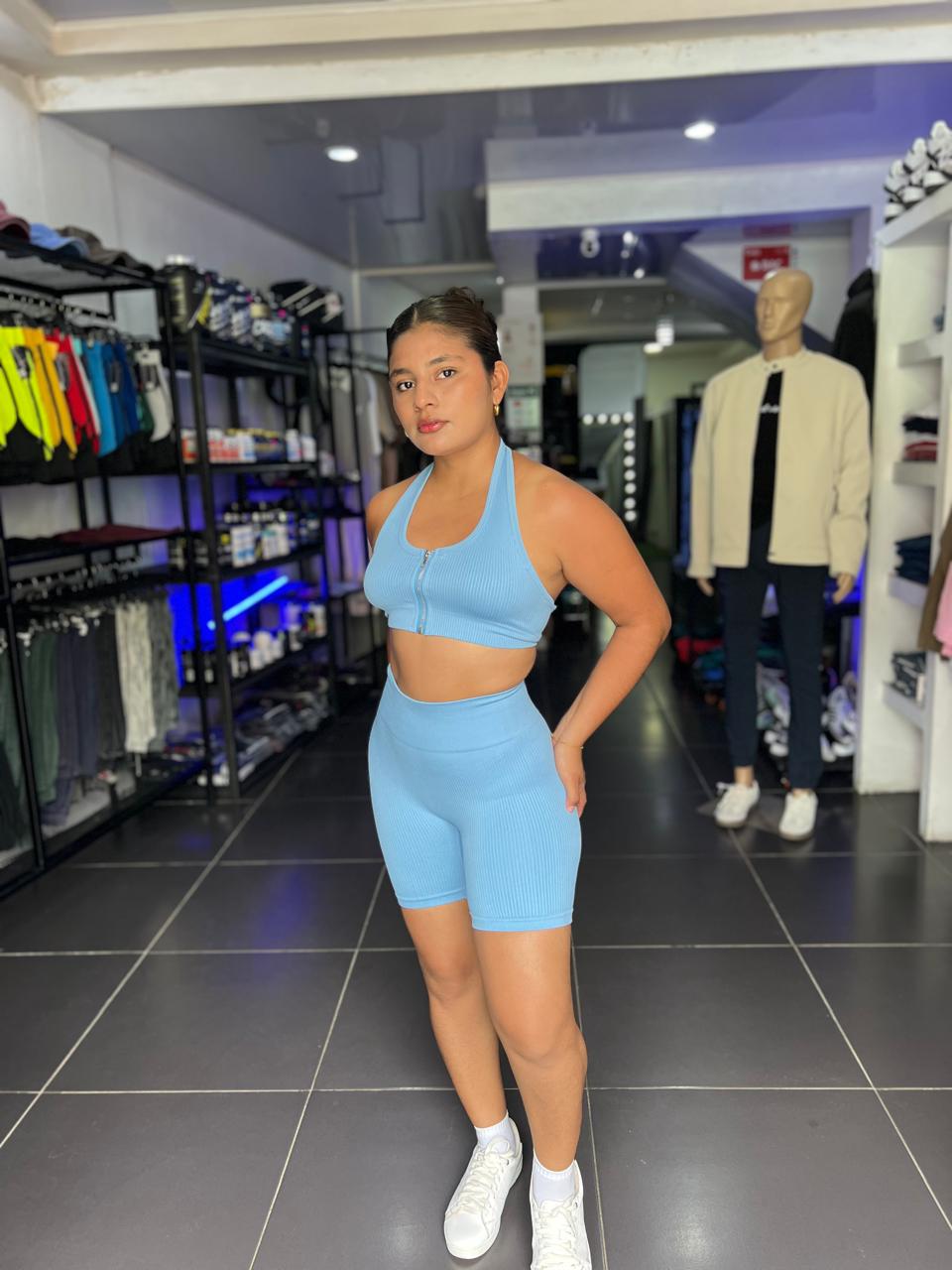 CONJUNTO CORTO TOP ZIPPER -SEAMLESS