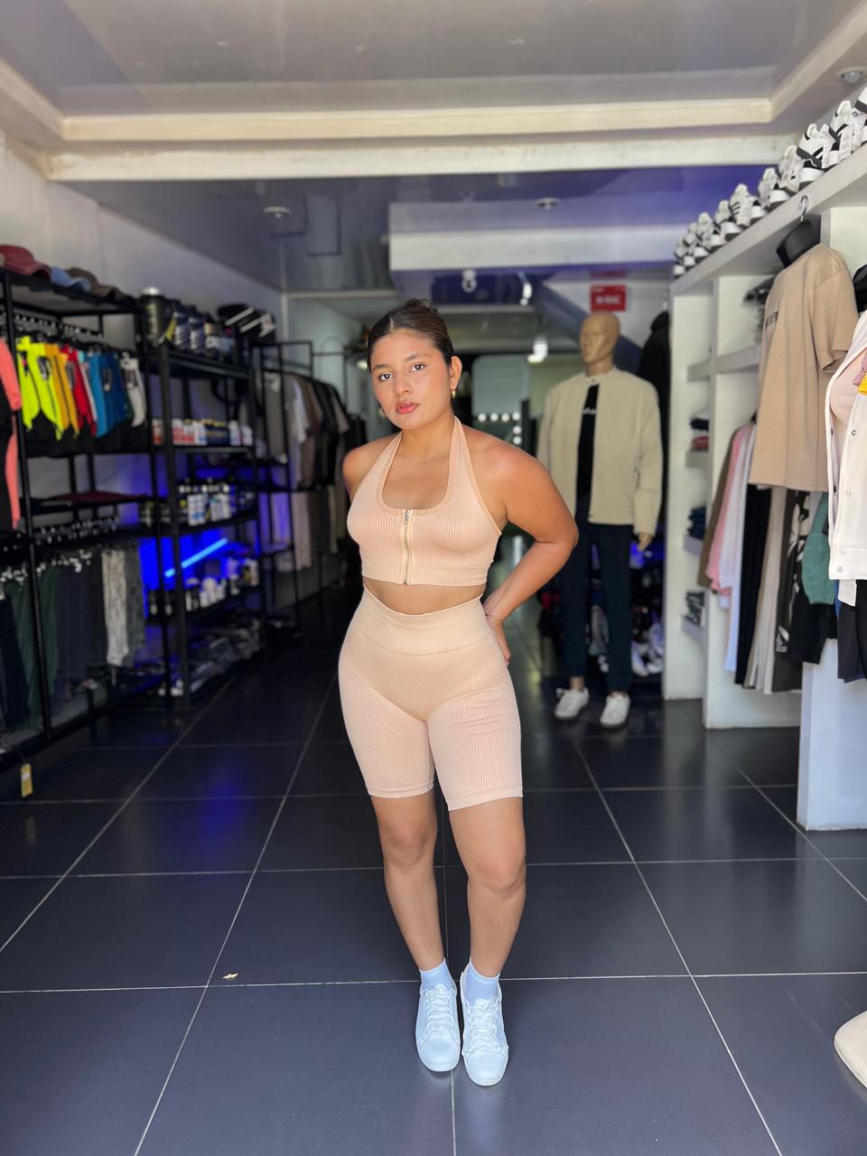 CONJUNTO CORTO TOP ZIPPER -SEAMLESS
