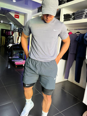 SHORT CON LICRA - NIKE