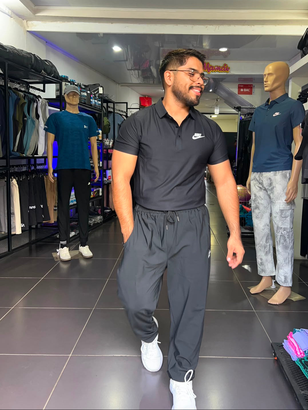 CAMISETA TIPO POLO NIKE DRI - FIT