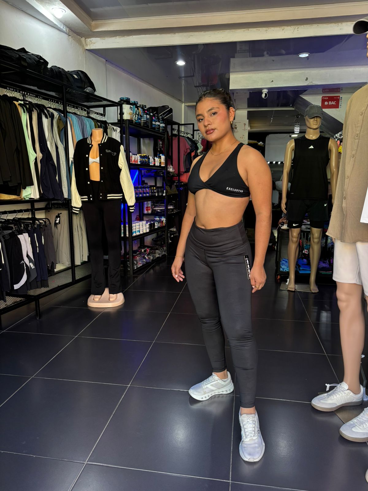 LEGGINGS NEGRAS: AME- ACTIVE QUEENS